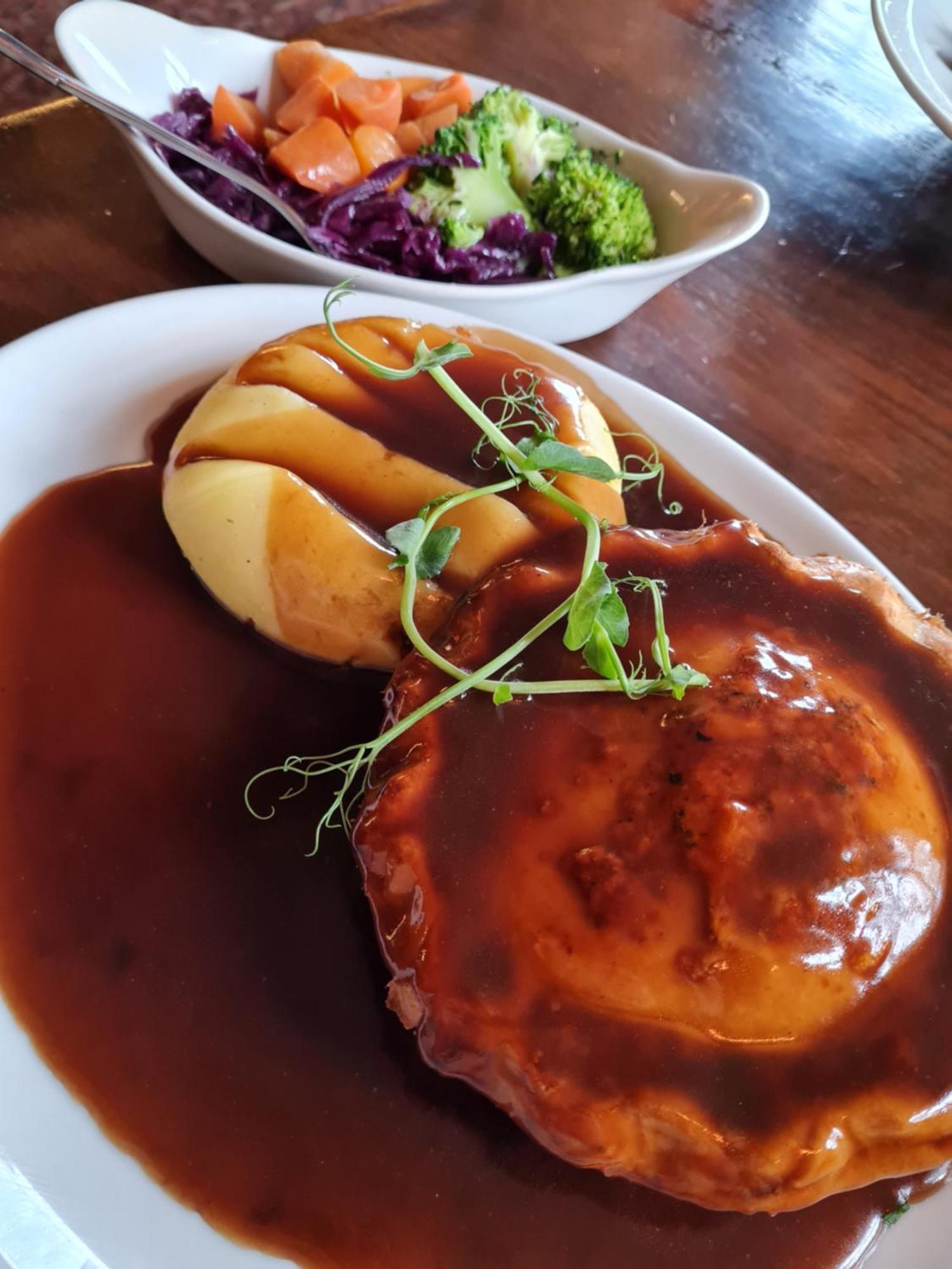 Kings Arms Hotel Сануидж Екстериор снимка