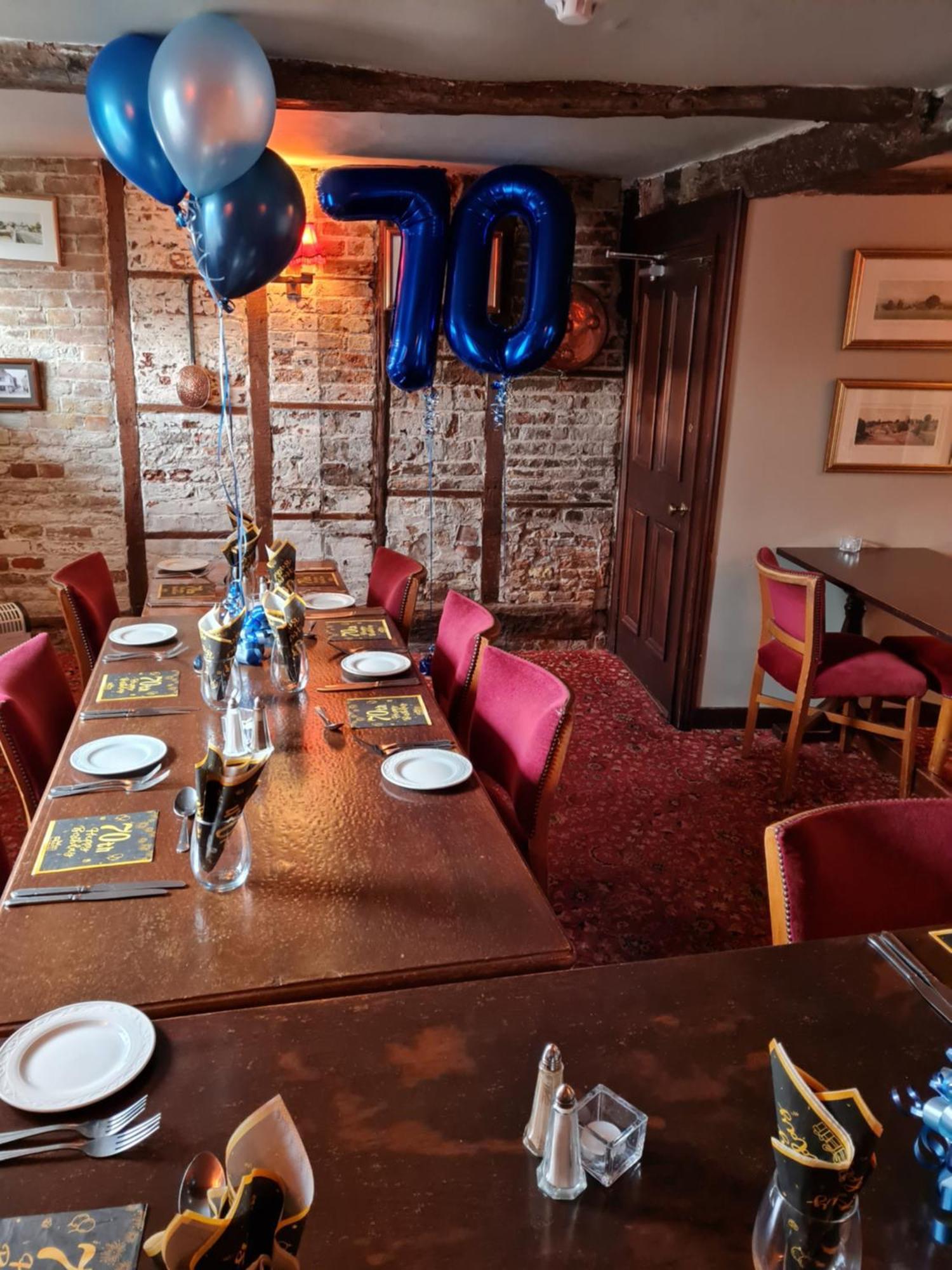 Kings Arms Hotel Сануидж Екстериор снимка